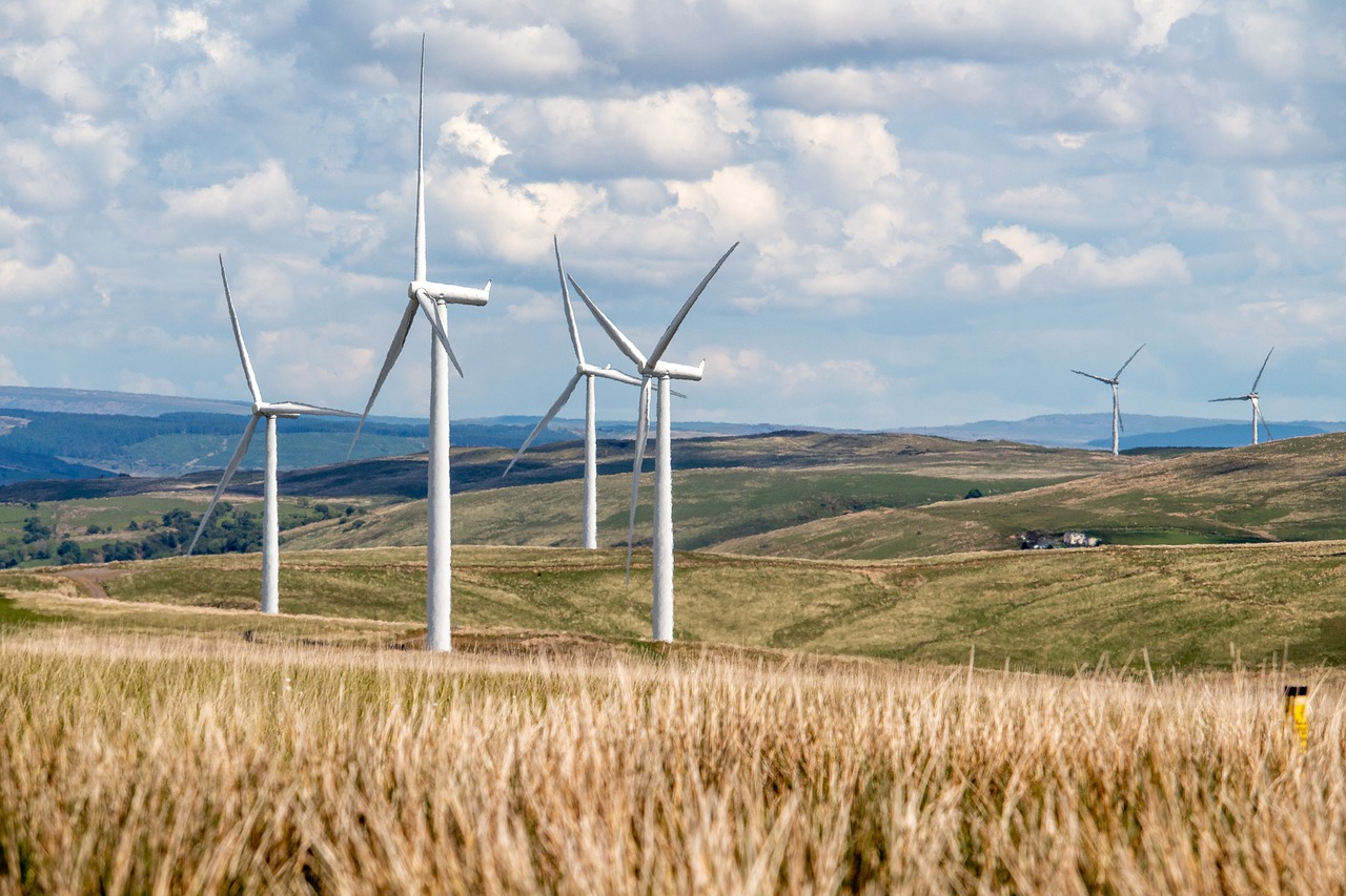 découvrez comment la transition énergétique transforme notre monde en adoptant des sources d'énergie renouvelables, en améliorant l'efficacité énergétique et en réduisant notre empreinte carbone pour un avenir durable.